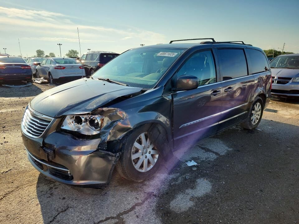 2016 CHRYSLER Town and Country