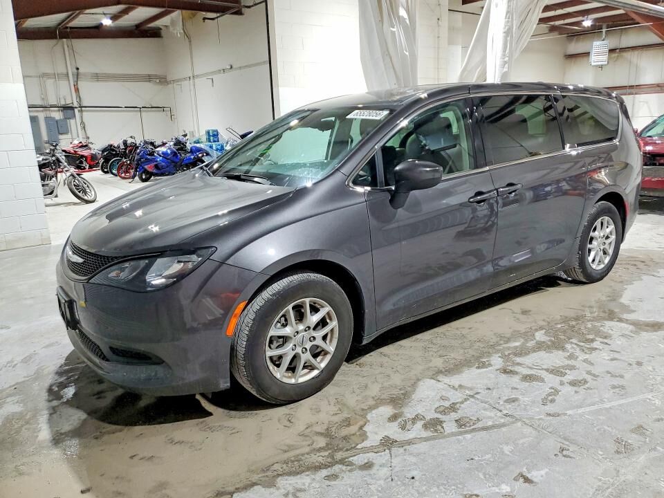 2023 CHRYSLER Voyager