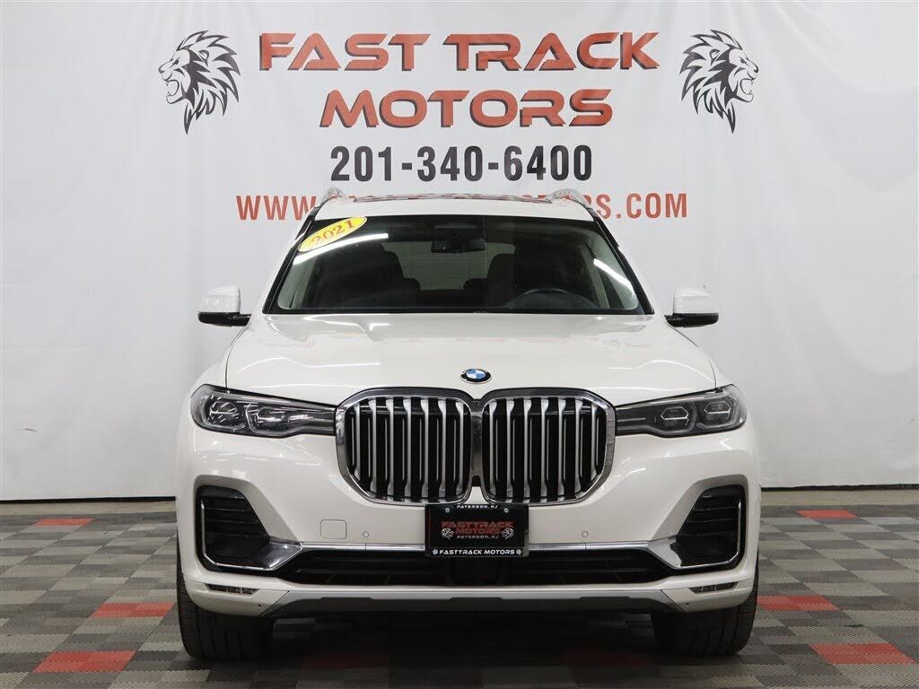 2021 BMW X7