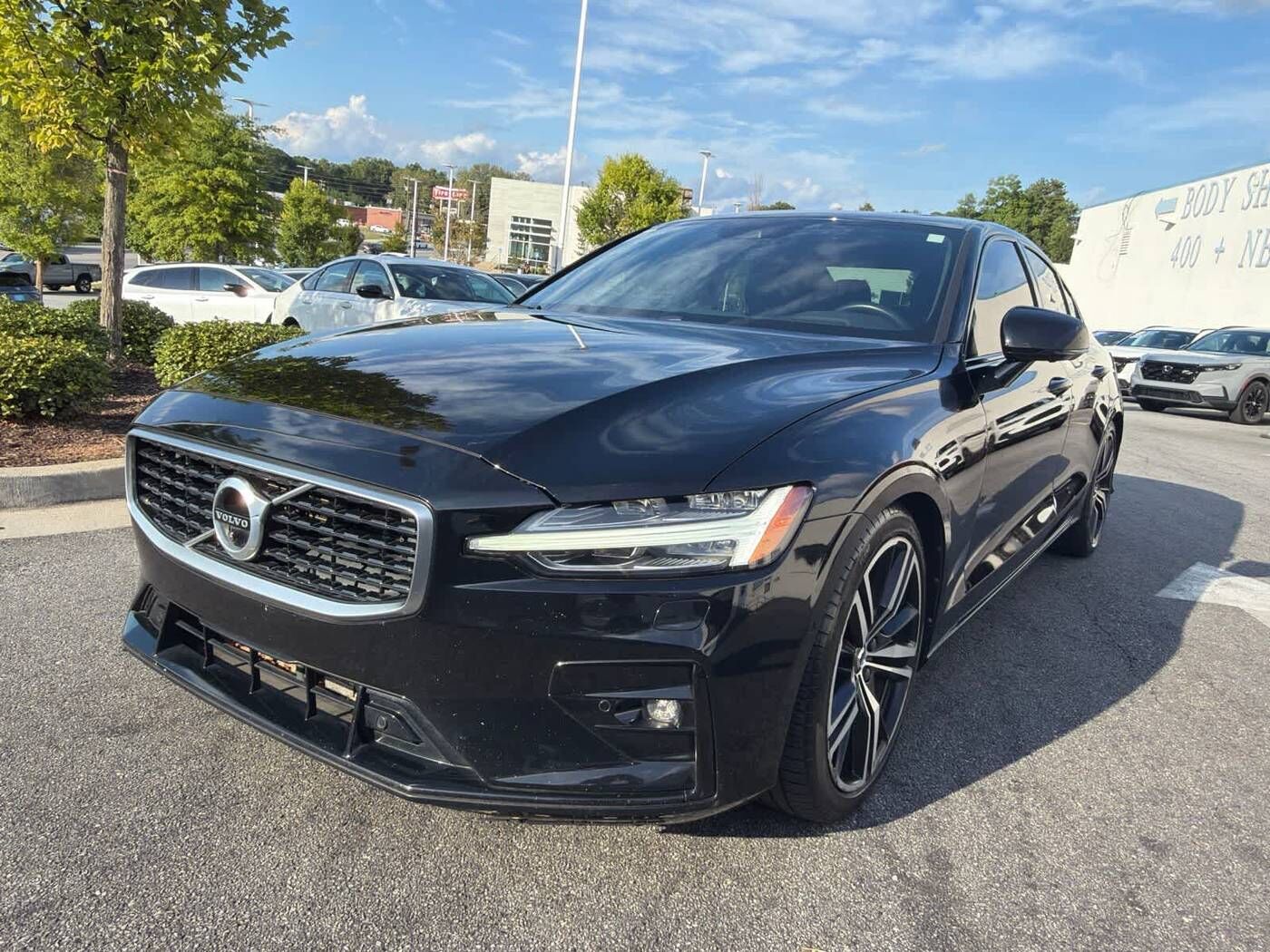 2019 VOLVO S60