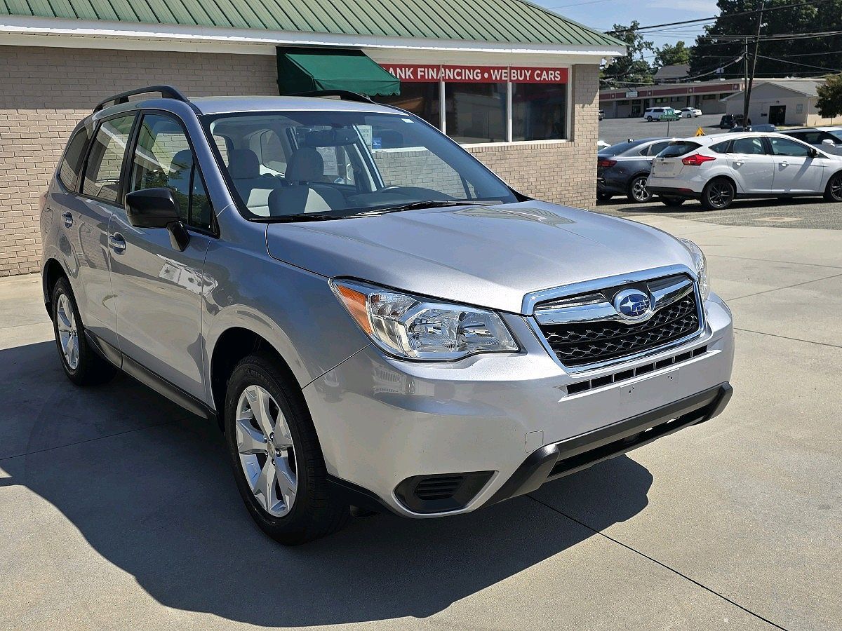 2016 SUBARU Forester