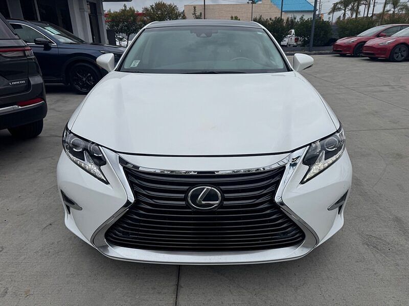 2017 Lexus ES