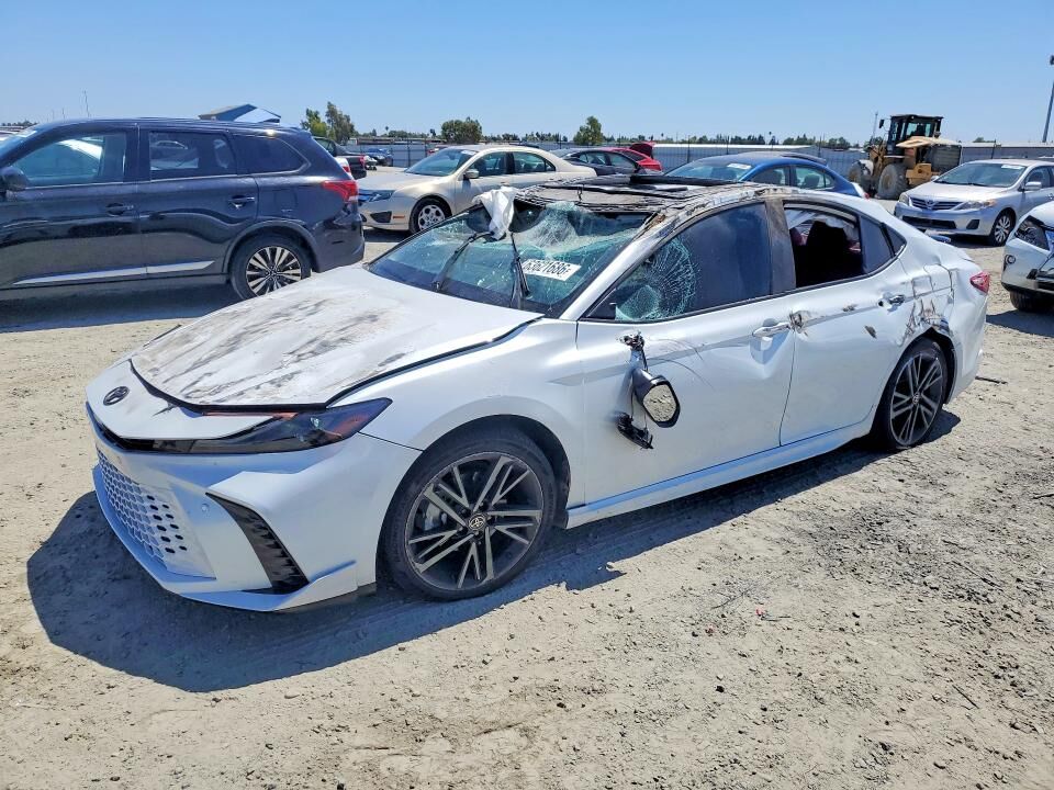 2025 TOYOTA Camry