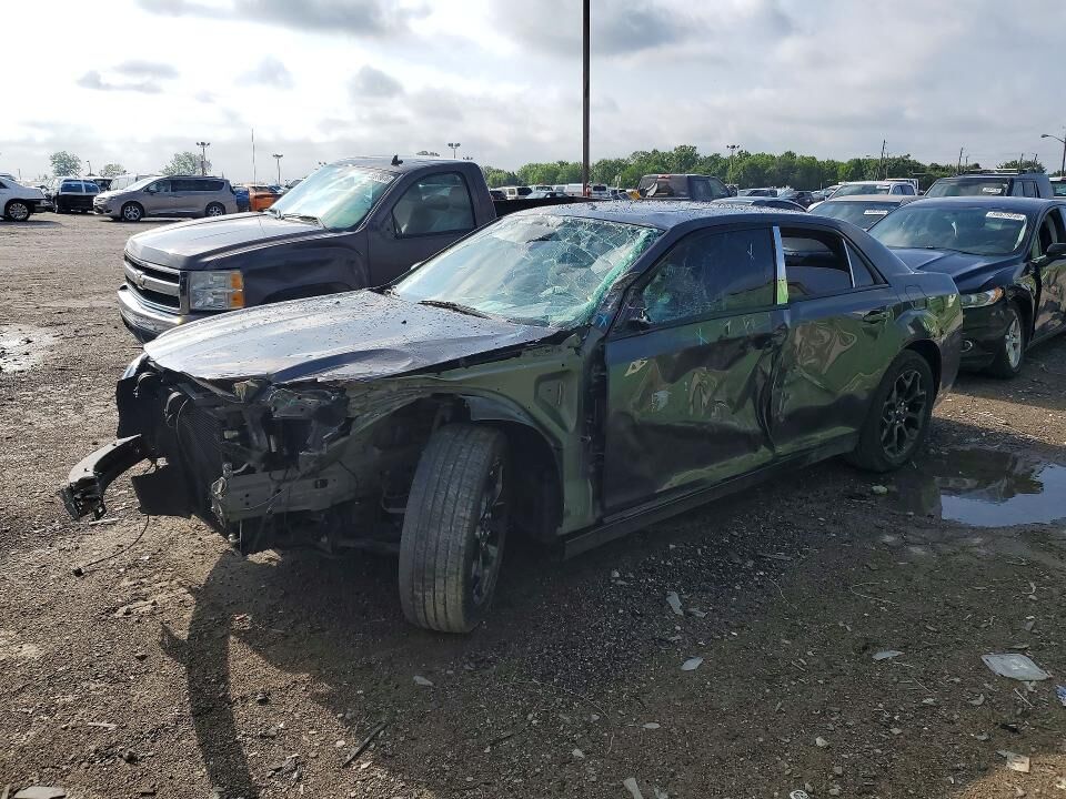 2019 CHRYSLER 300