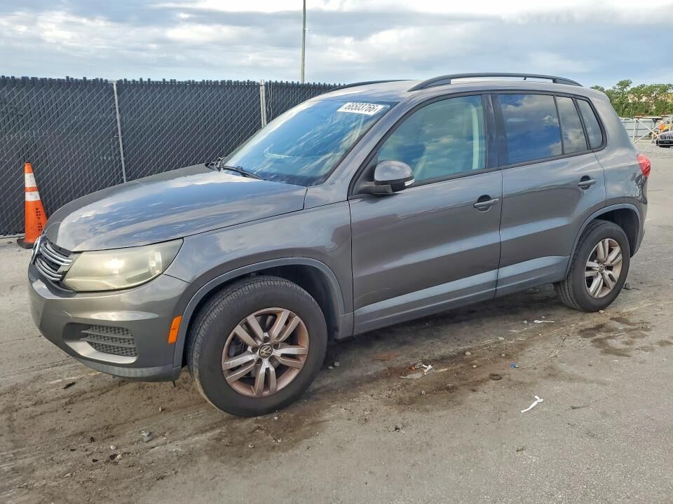 2016 VOLKSWAGEN Tiguan
