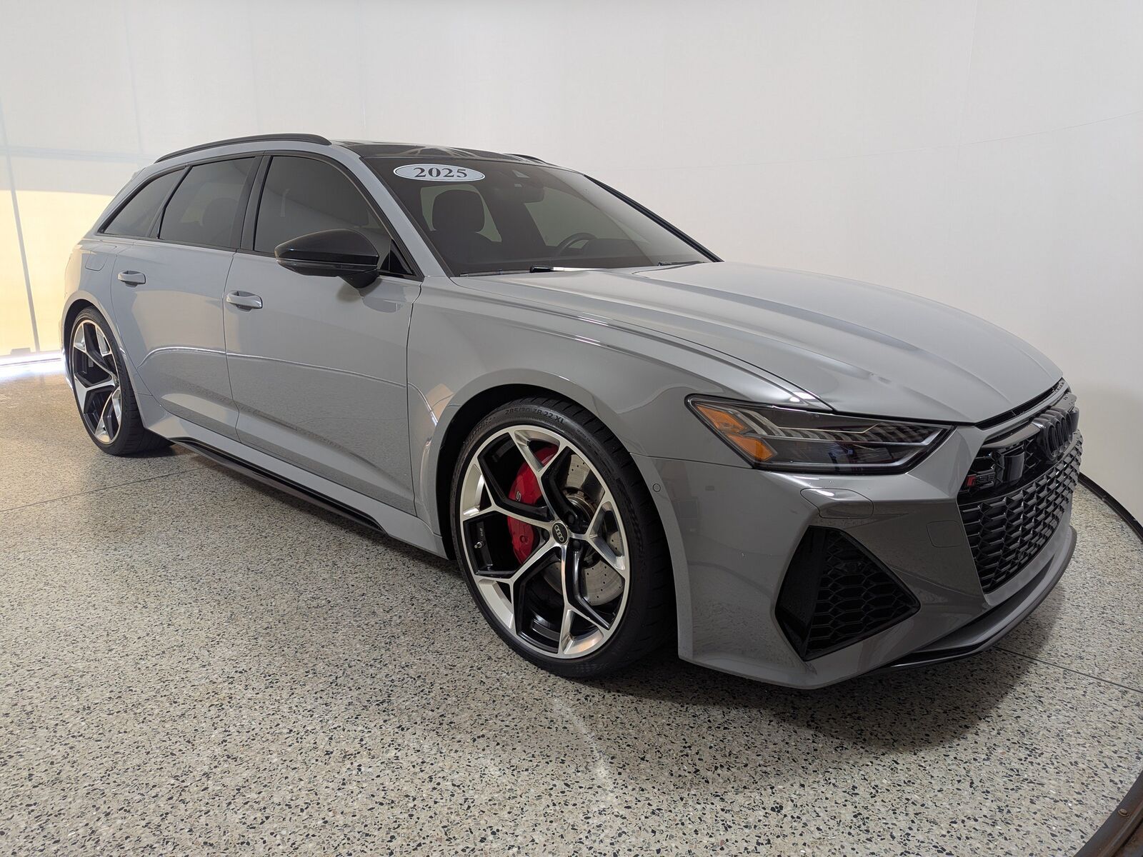 2025 AUDI RS 6 Avant