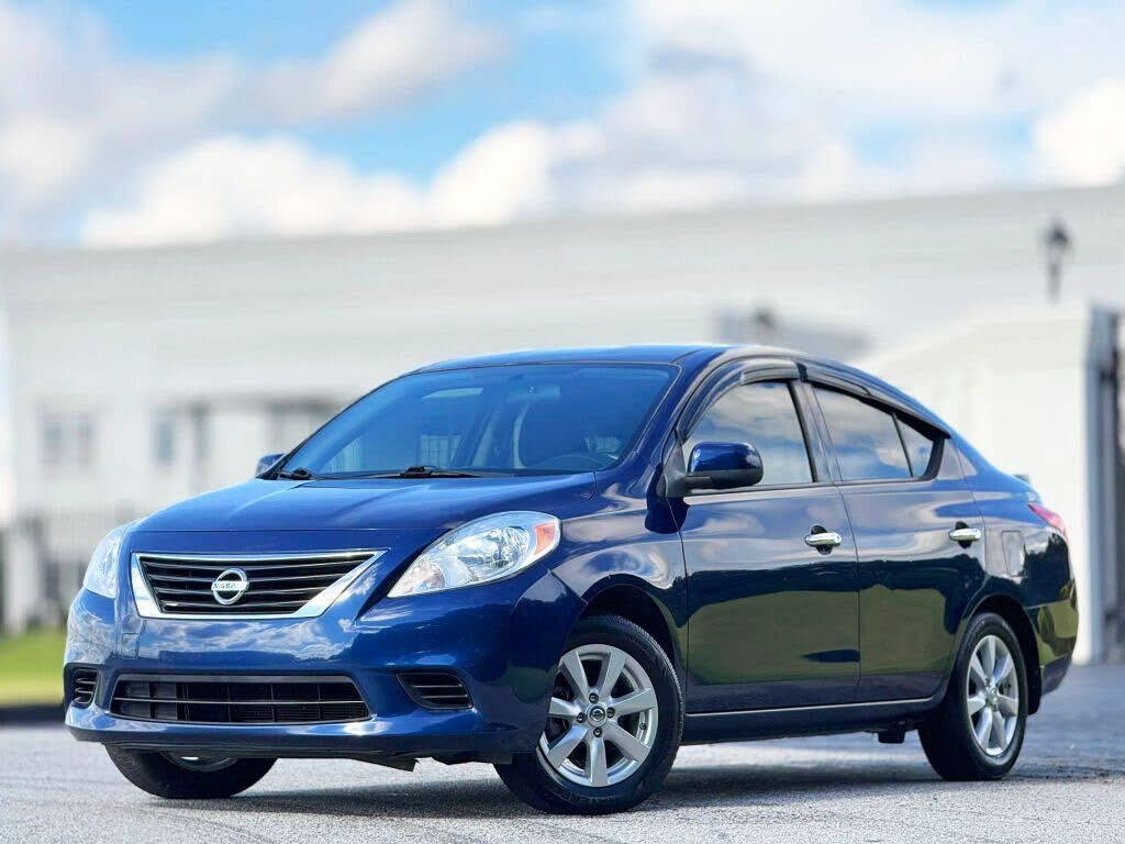 2014 NISSAN Versa