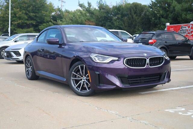 2025 BMW 230i