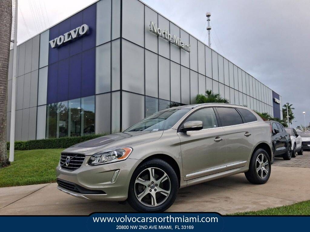2015 VOLVO XC60