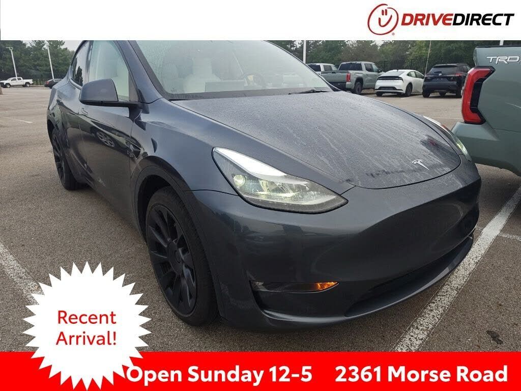 2023 TESLA Model Y
