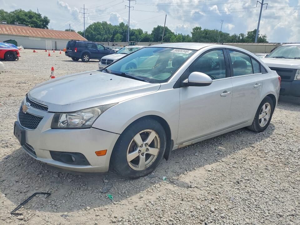 2013 CHEVROLET Cruze