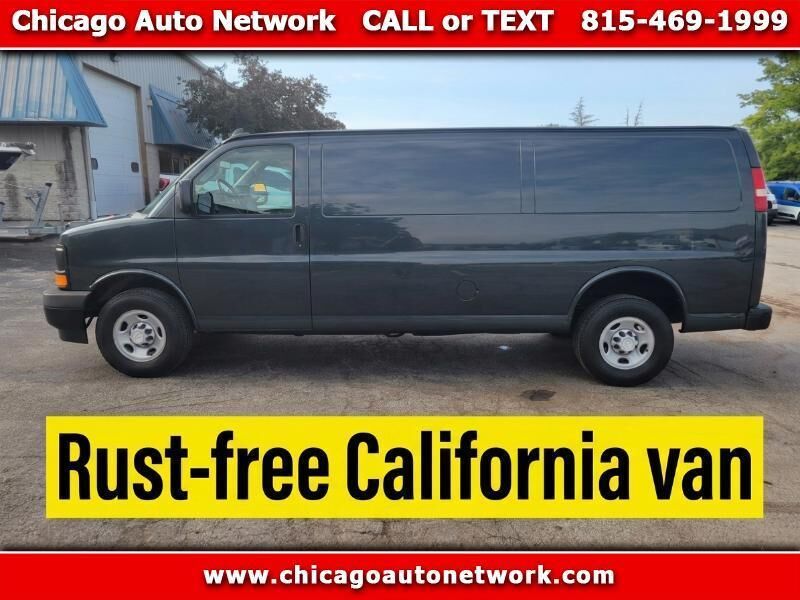 2017 CHEVROLET Express