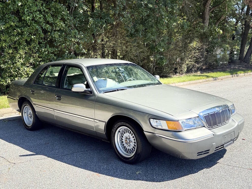 2001 MERCURY Grand Marquis