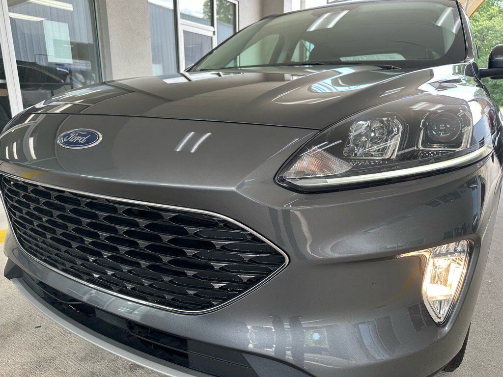 2022 FORD Escape