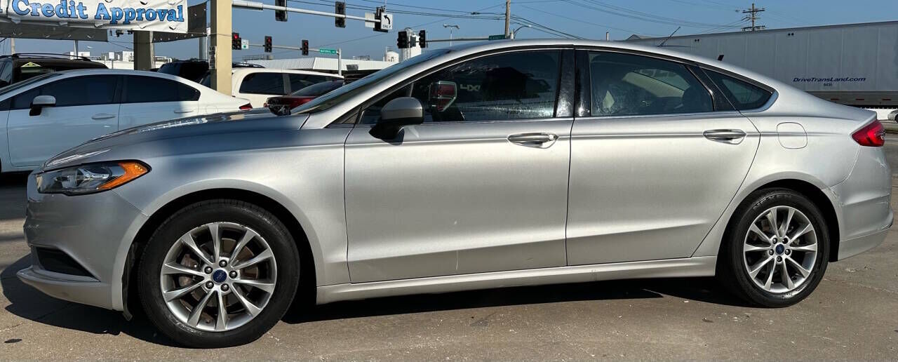 2017 FORD Fusion