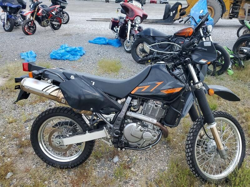 2025 SUZUKI DR650S