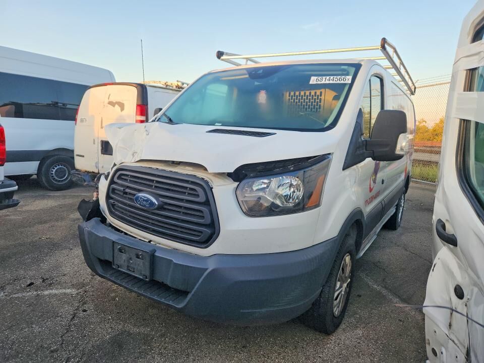 2018 FORD Transit
