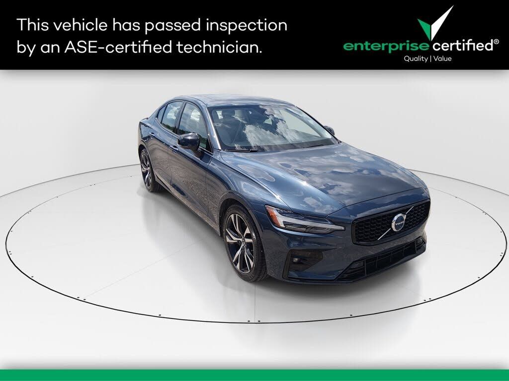 2024 VOLVO S60