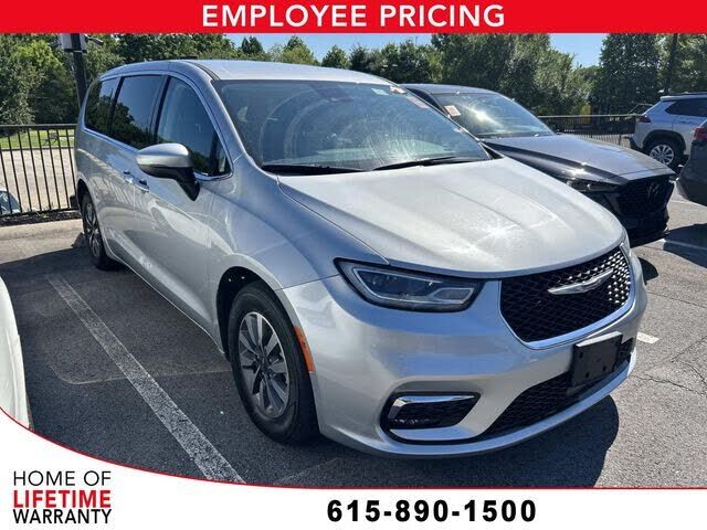 2023 CHRYSLER Pacifica