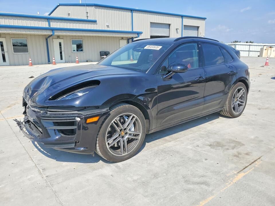 2021 PORSCHE Macan