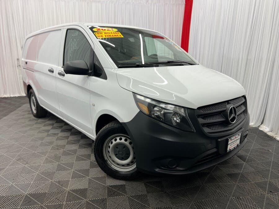 2021 MERCEDES-BENZ METRIS