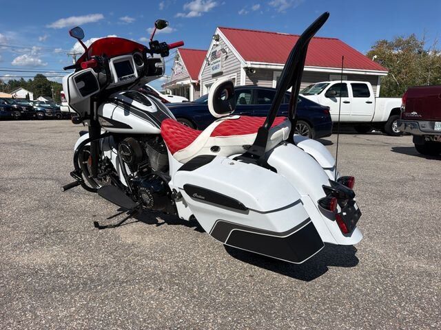 2024 INDIAN MOTORCYCLE Chieftain Dark Horse