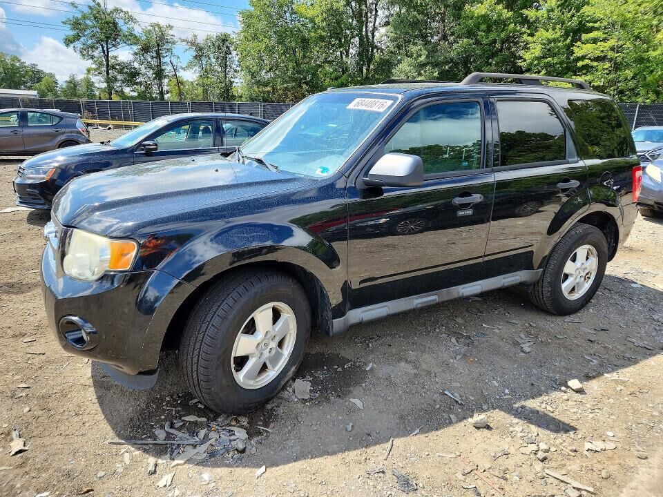 2011 FORD Escape
