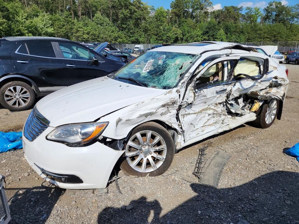 2014 CHRYSLER 200