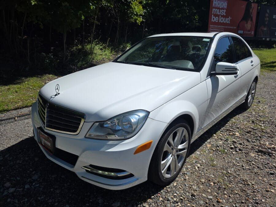 2013 MERCEDES-BENZ C-Class