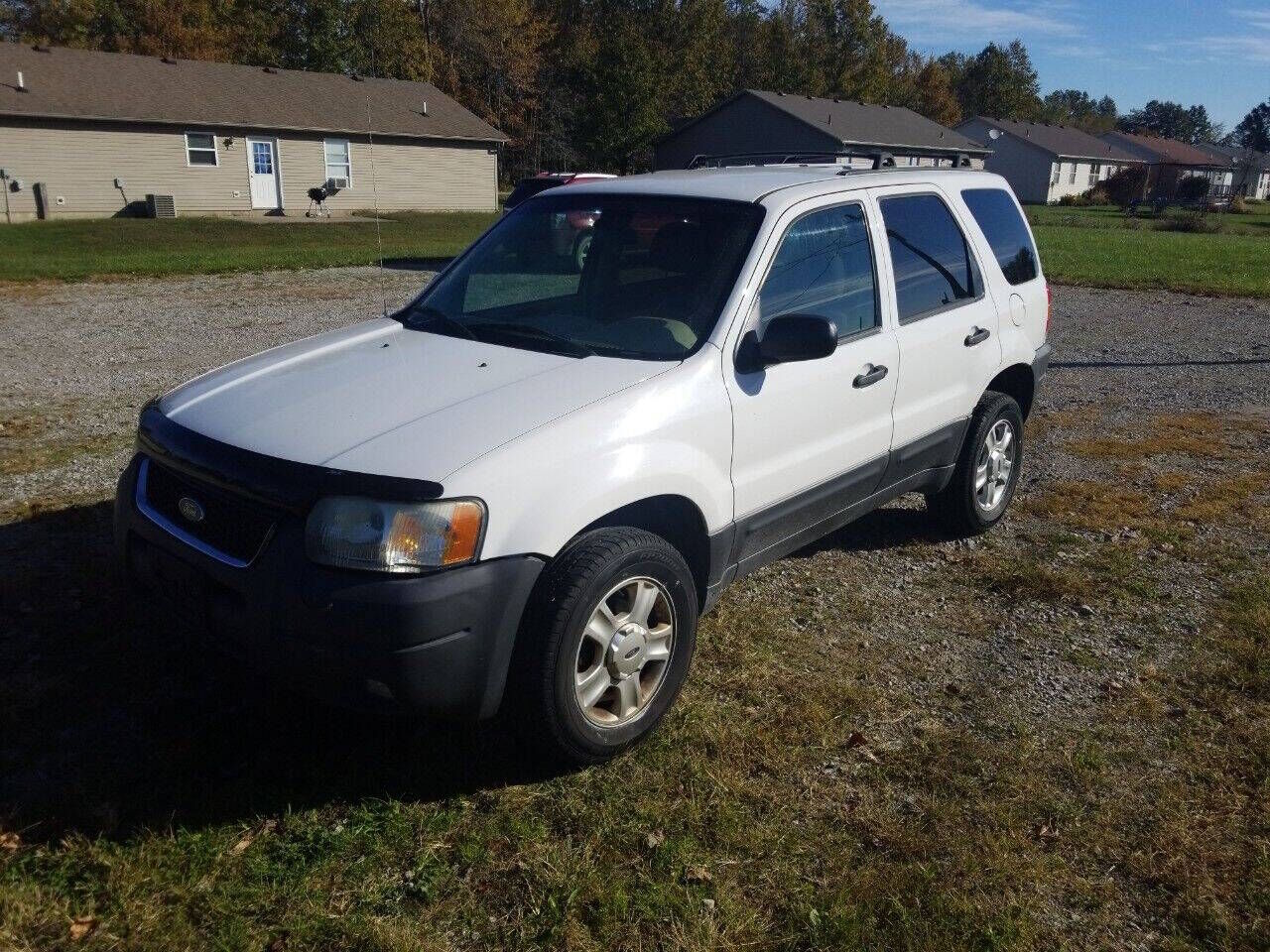 2004 FORD Escape