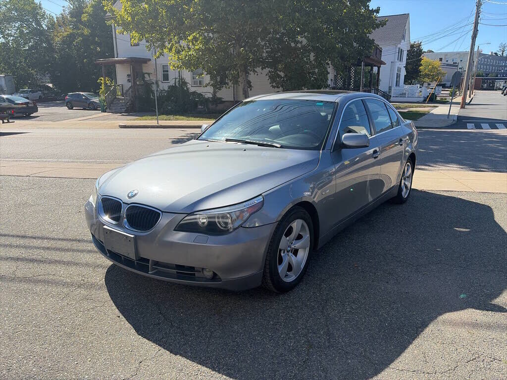 2005 BMW 525i