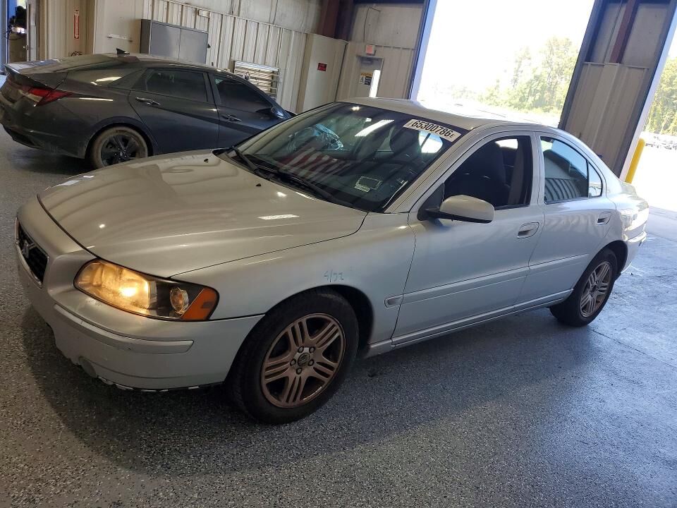 2005 VOLVO S60