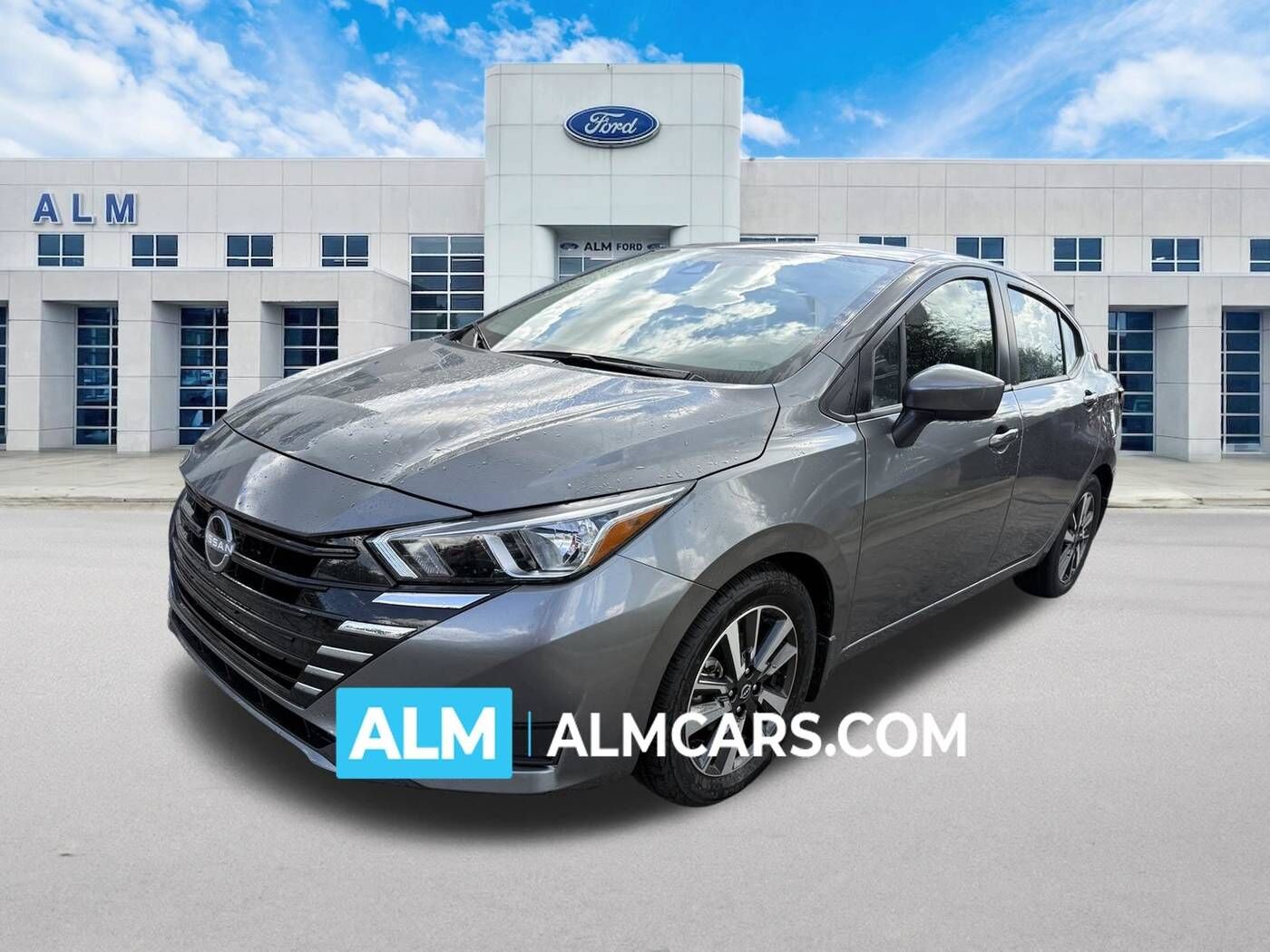 2024 NISSAN Versa