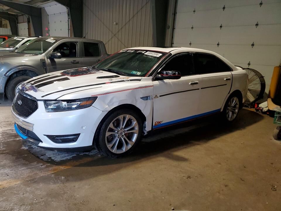 2013 FORD Taurus