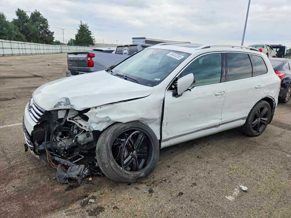 2017 VOLKSWAGEN Touareg
