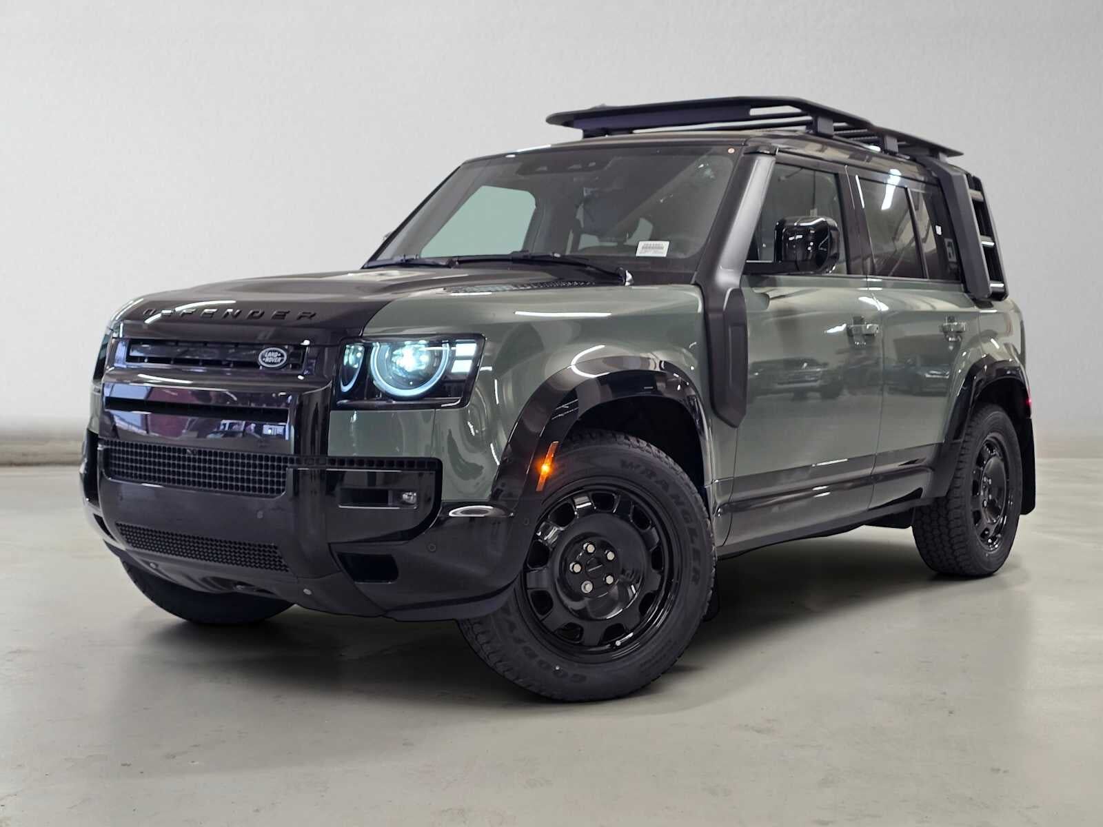 2026 LAND ROVER Defender