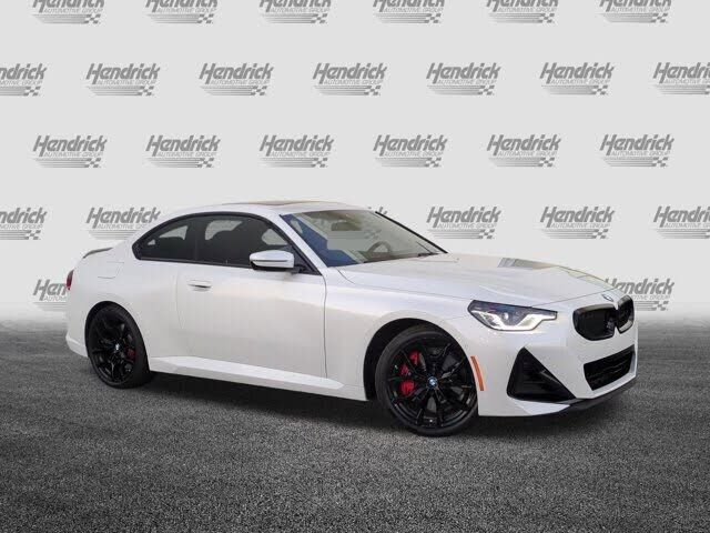 2026 BMW 230i