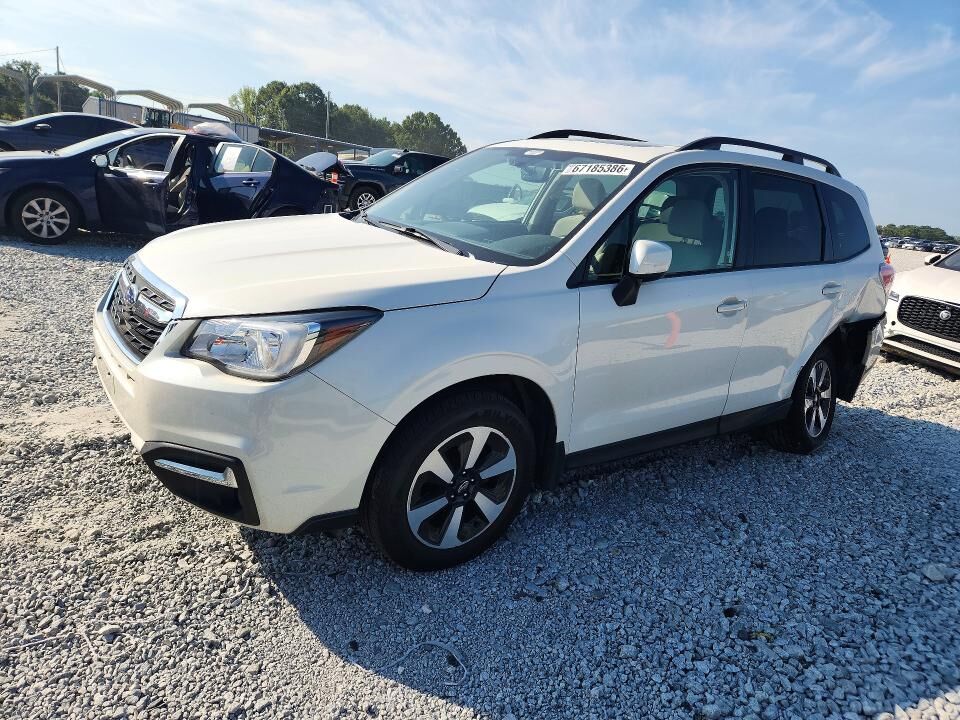 2018 SUBARU Forester