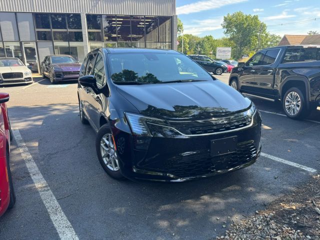 2027 CHRYSLER Pacifica