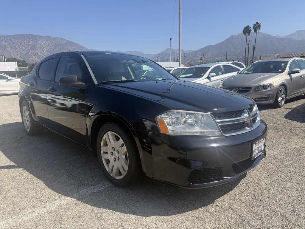 2014 DODGE Avenger