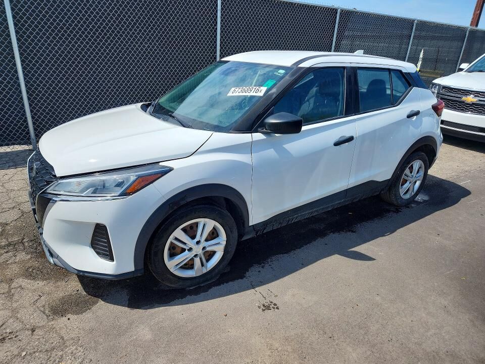 2021 NISSAN Kicks