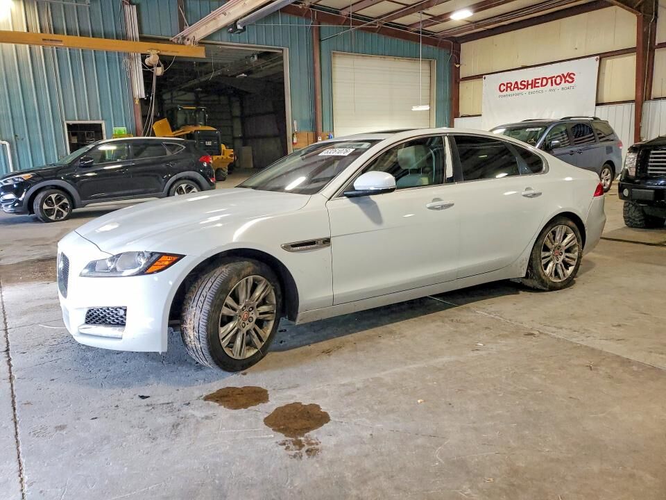 2017 JAGUAR XF