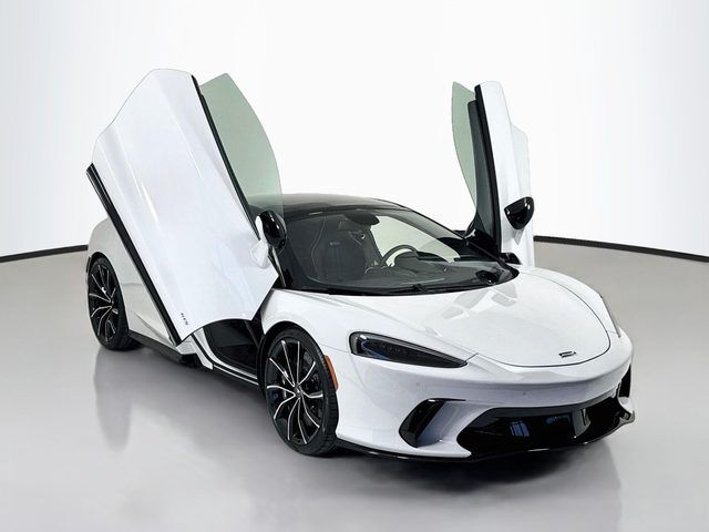 2027 MCLAREN GTS