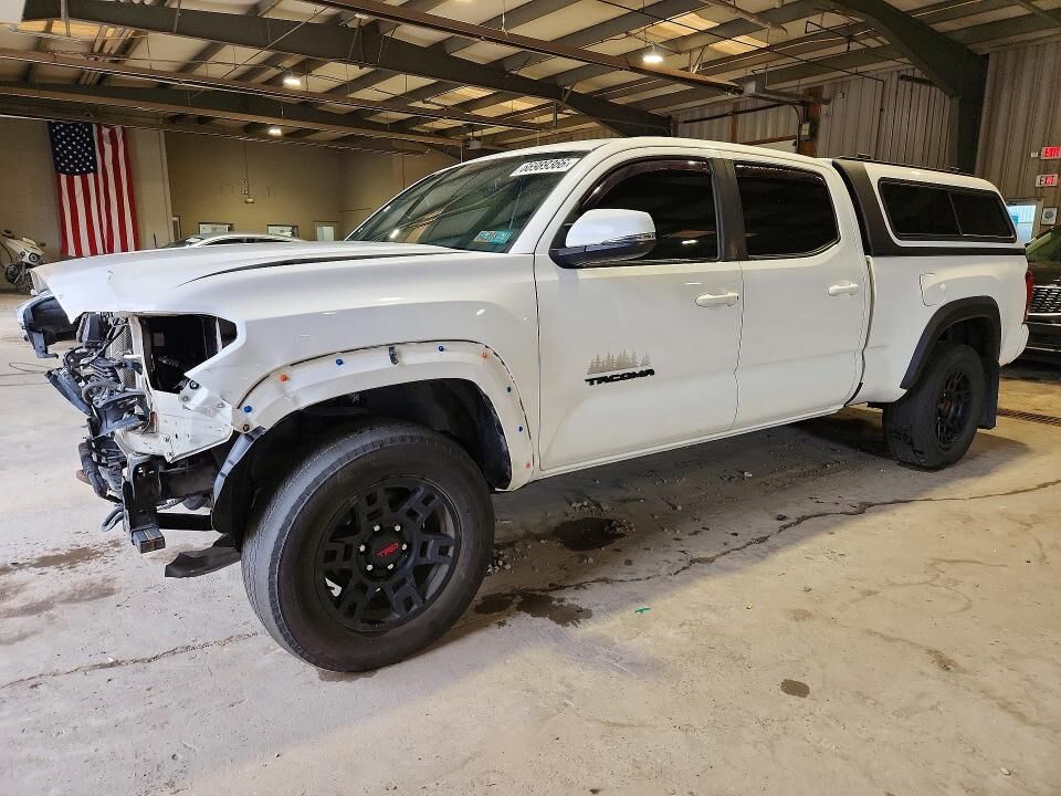 2019 TOYOTA Tacoma