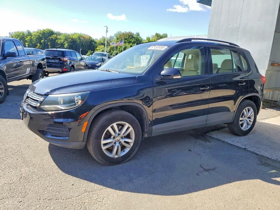 2017 VOLKSWAGEN Tiguan
