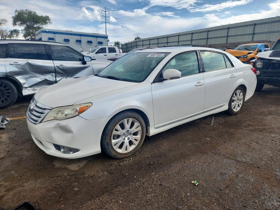 2012 TOYOTA Avalon