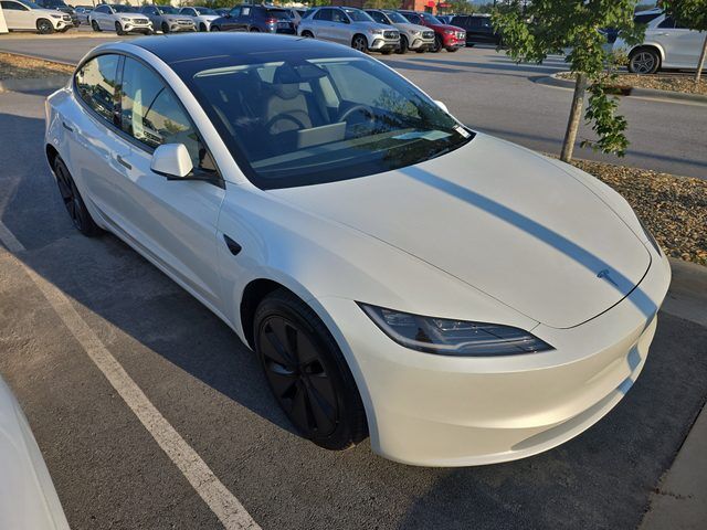 2025 TESLA Model 3