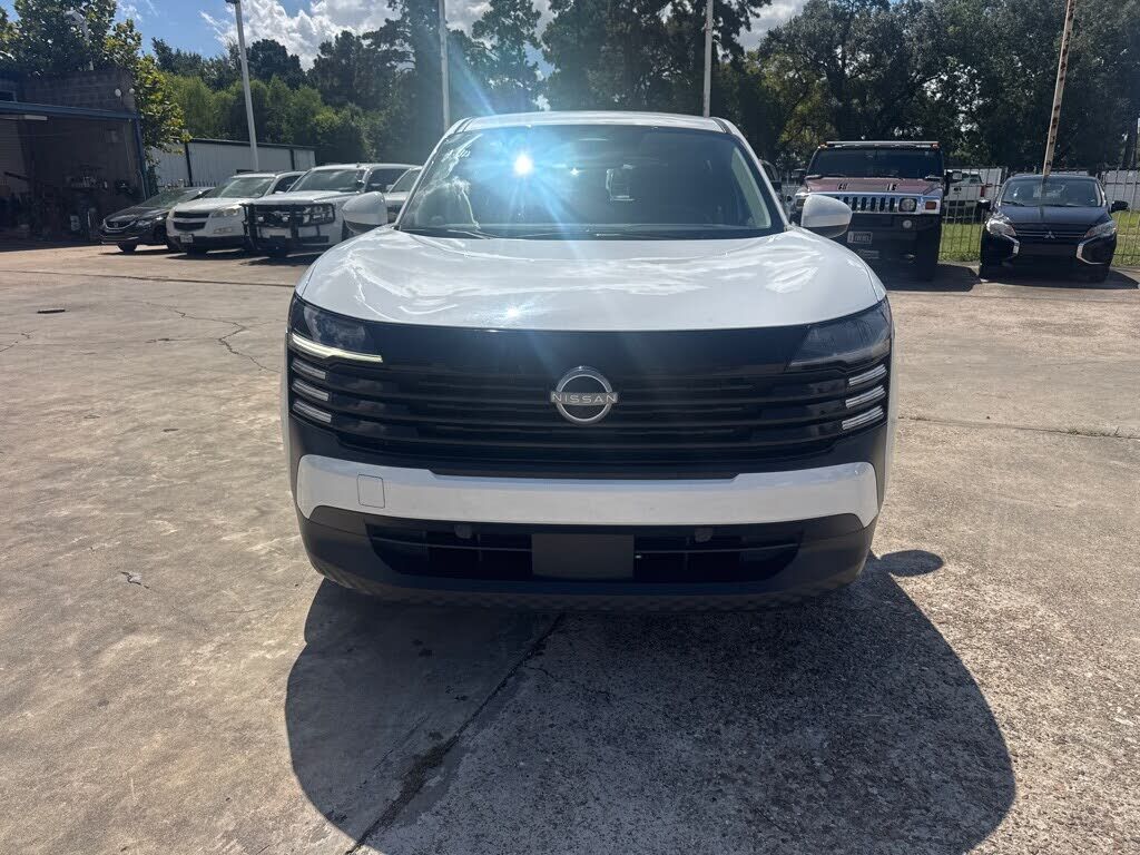 2025 NISSAN Kicks