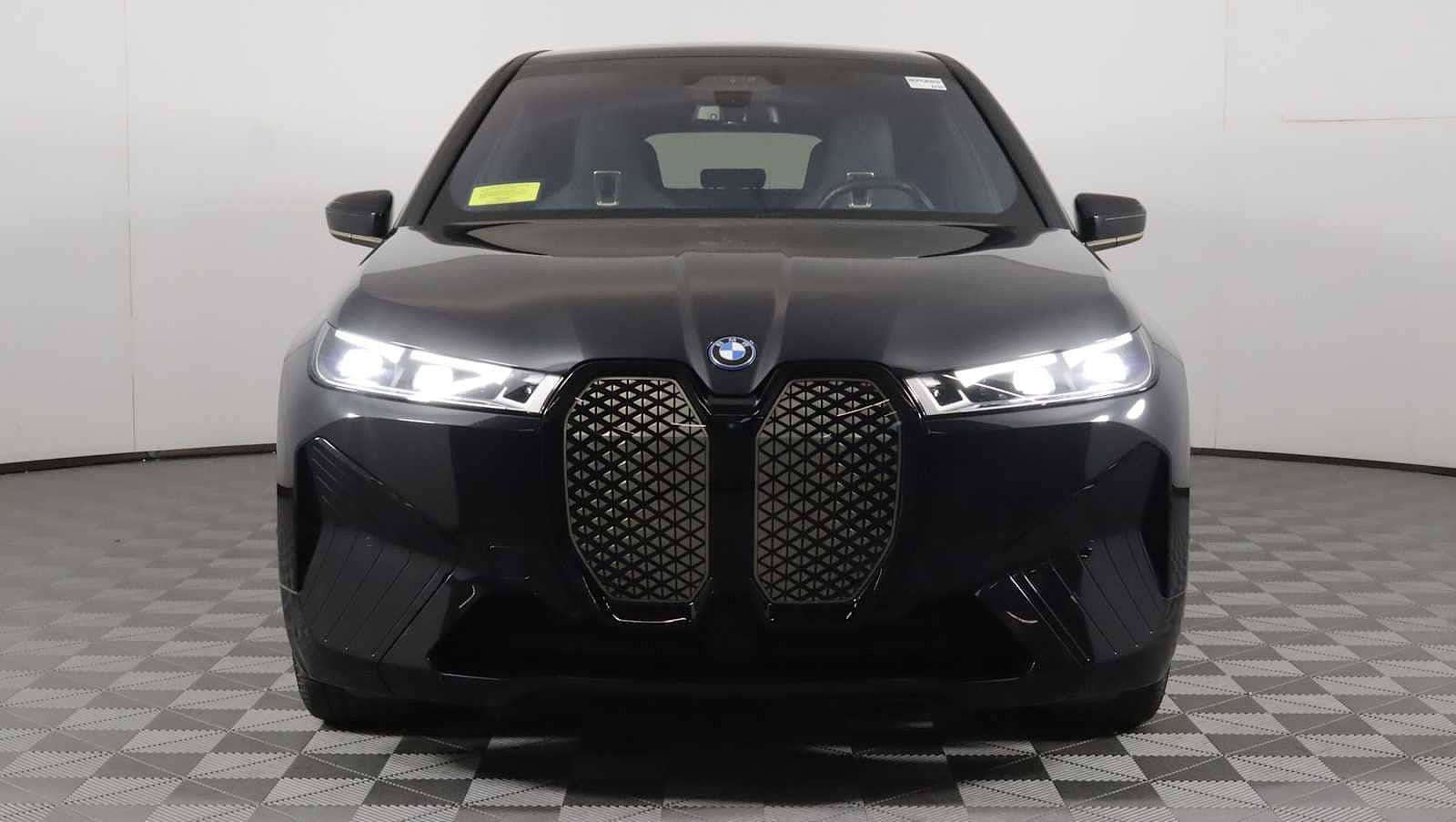 2023 BMW iX