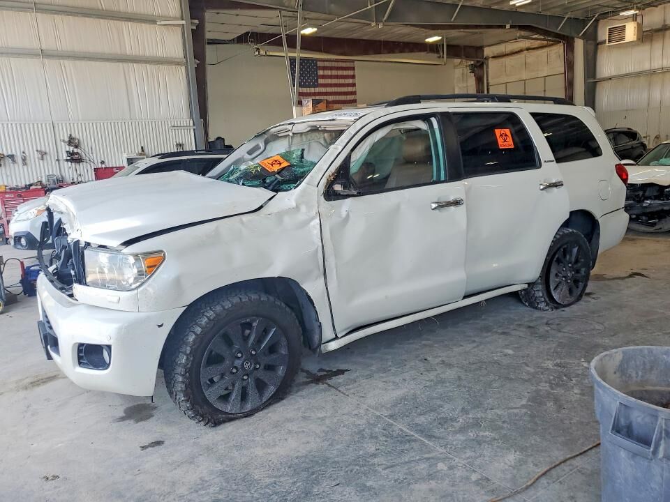 2016 TOYOTA Sequoia
